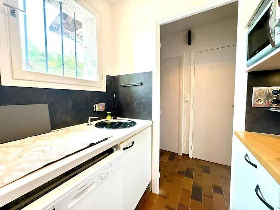Apartment Casa Di Loubet- Apercu Mer-Parking- Plage A 10 Min A Pied - Capitalchic Services A Villeneuve Loubet Plage